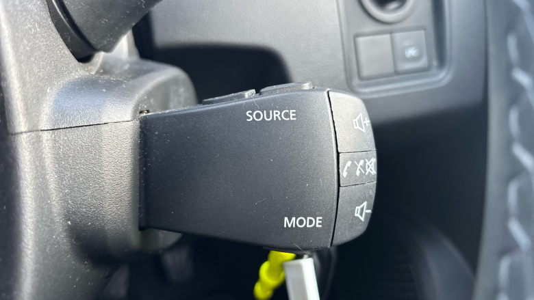 Dacia Duster 1.0 TCe 100 Comfort 5dr Bi Fuel Estate